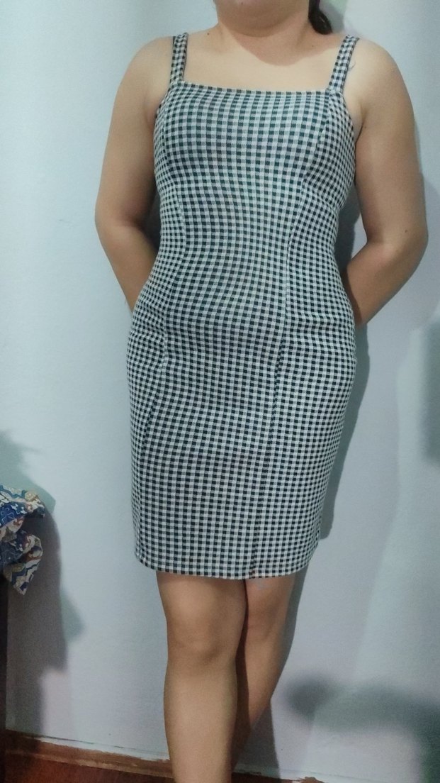 Gri Kareli Yüksek Yakalı Midi Elbise - Görsel 2