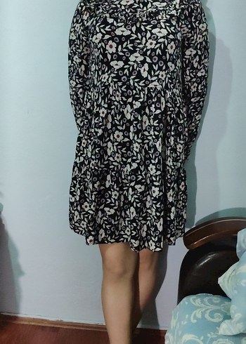 Çiçek Desenli Yüksek Yakalı Kadın Bluz - Görsel 3