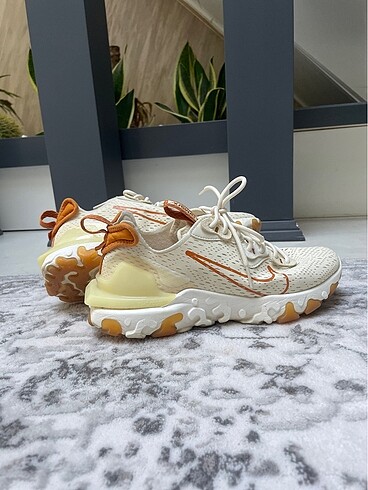 Nike D/MS/X ayakkabı