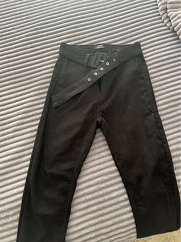 Bershka siyah pantolon