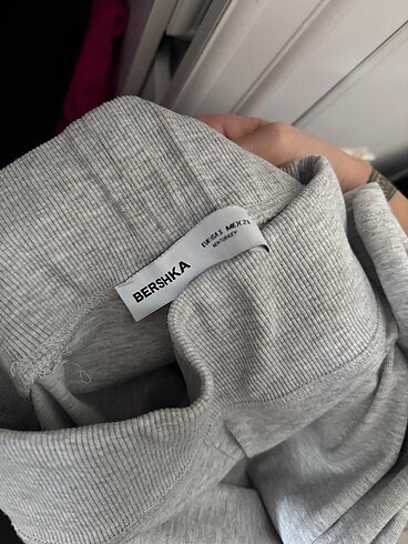 s Beden Bershka gri tayt