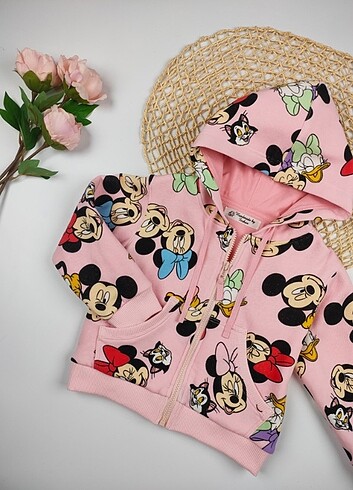 Diğer Mickey Mouse Mont