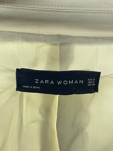 s Beden beyaz Renk Zara Blazer %70 İndirimli.