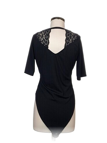 40 Beden River Island Bluz %70 İndirimli.