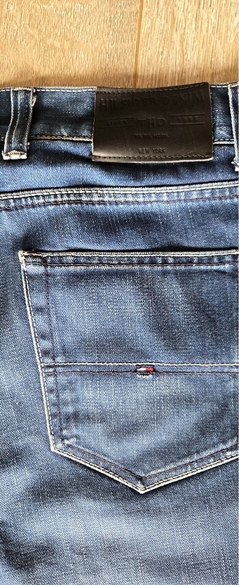 34 Beden mavi Renk Tommy Hilfiger Jean