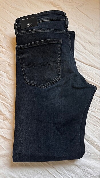 m Beden siyah Renk TOMMY HILFIGER etiketli pantolon