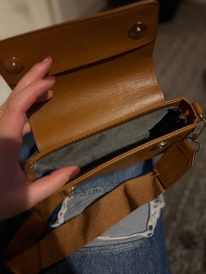 Kahverengi Deri Tokalı Kadın Çanta - Görsel 5