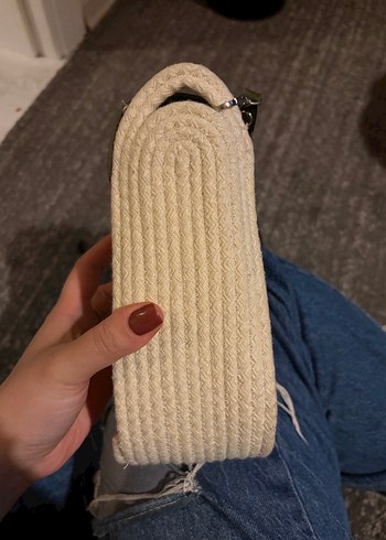 Yeşil Tokalı Örgü Kadın Bej Çapraz Çanta - Görsel 3