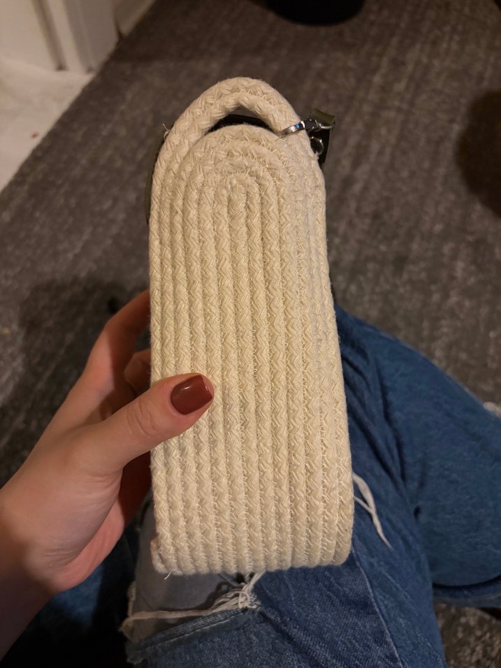 Yeşil Tokalı Örgü Kadın Bej Çapraz Çanta - Görsel 3