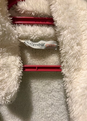 Uzun Kollu Kadın Peluş Kaban Fermuarlı 
Standart beden - Görsel 2