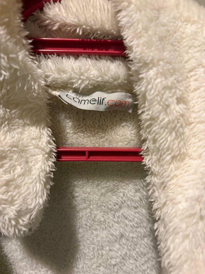 Uzun Kollu Kadın Peluş Kaban Fermuarlı 
Standart beden - Görsel 2