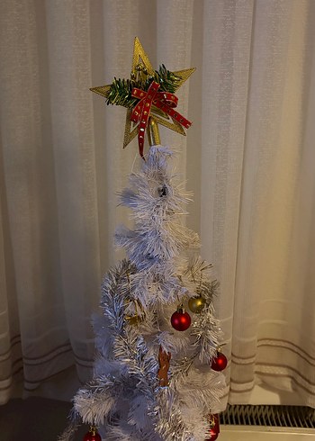 Beyaz Yeni Yıl Ağacı Süsleriyle - Görsel 3