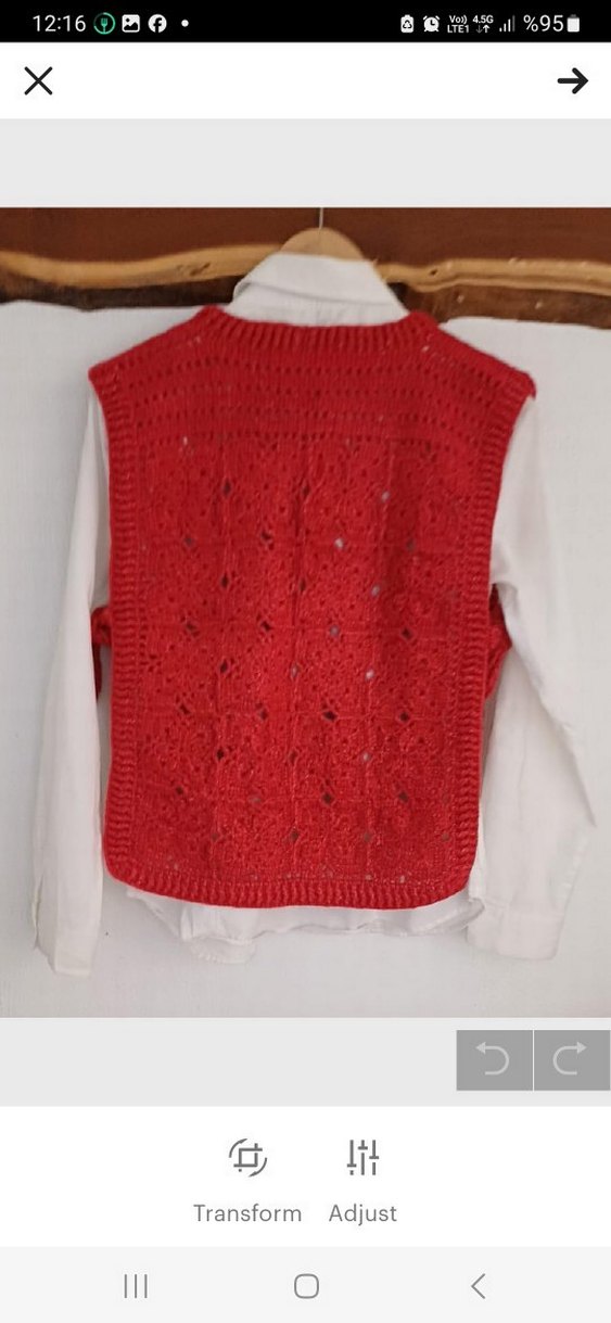 Nakışlı Kısa Kırmızı Triko Süveter - Görsel 3