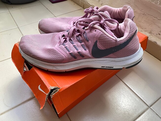Nike spor ayakkabı