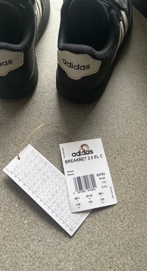 Orijinal Adidas
kutusu mevcut, etiketli iki kere giyildi.28,5 no - Görsel 4
