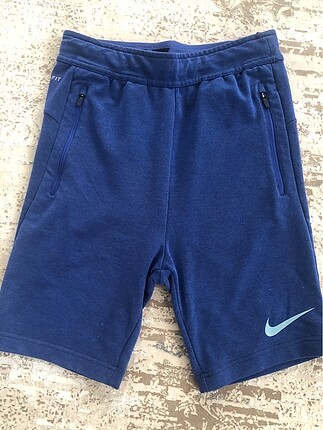 Nike şort