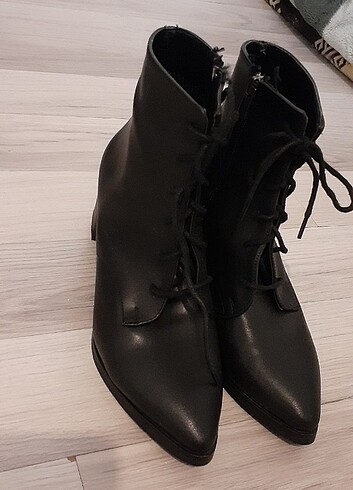 36 Beden siyah Renk Kadın topuklu bot çizme 5 cm 
