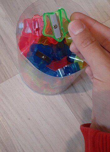  Beden Renk Kalemtraş 
