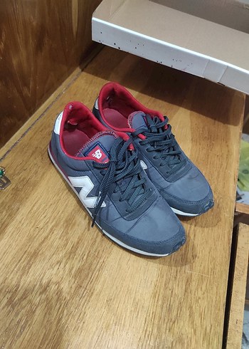 New Balance Kadın lacivert Spor Ayakkabı