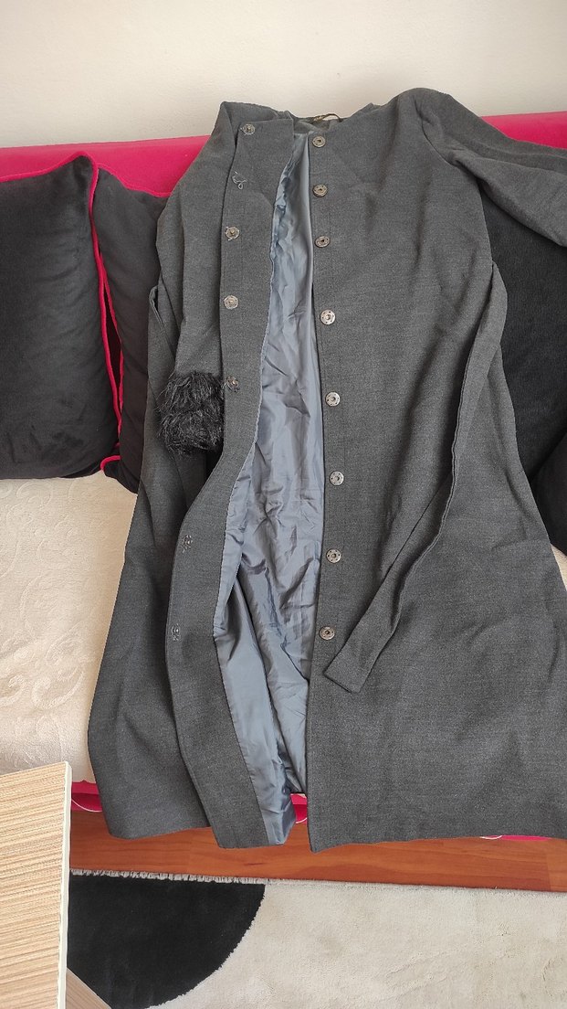 Gri Uzun Kadın Kaban Kürk Detaylı - Görsel 3