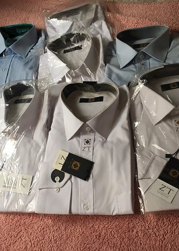 m Beden Beyaz Kısa Kollu Düğmeli Erkek Gömlek