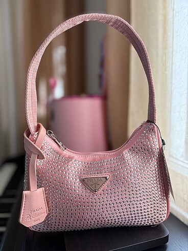 Prada Çanta