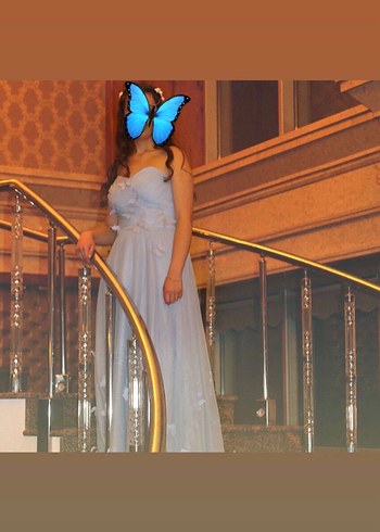 Romance Ömür Özer Mavi Kelebekli Drapeli Nişan Elbisesi - Görsel 3