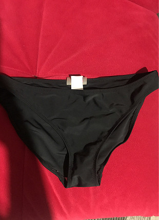 Siyah bikini altı