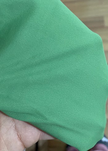 pull and bear Drapeli Yeşil Uzun Straplez Elbise - Görsel 3