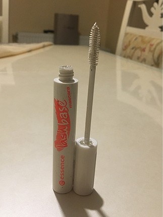 Kirpik dolgunlaştırıcı rimmel