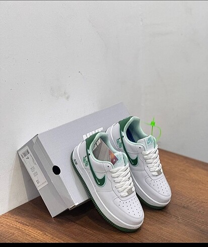 40 Beden Nike airforce cherry