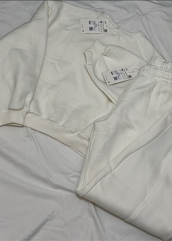Zara Beyaz Kadın Rahat Kesim Eşofman Takımı