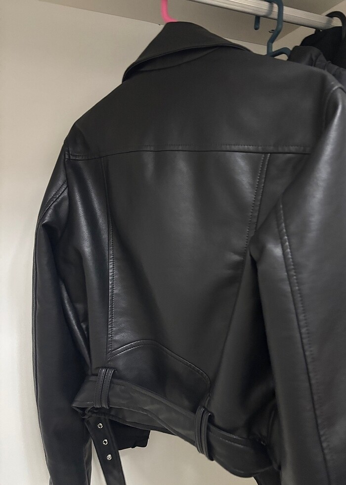 Stradivarüs deri ceket - Görsel 4