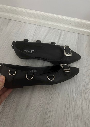 Siyah Deri Tokalı Gotik Stiletto Kadın Ayakkabı - Görsel 3