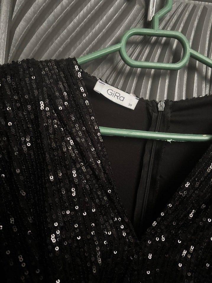 Parlak Siyah Uzun Kollu V Yaka Abiye Elbise - Görsel 5