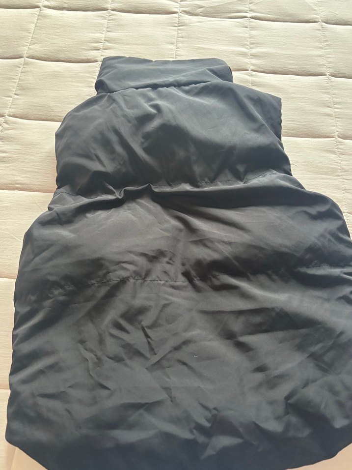 Siyah Yüksek Yakalı Fermuarlı Kadın Yelek - Görsel 3