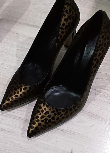 40 Beden çeşitli Renk Stiletto Ayakkabı