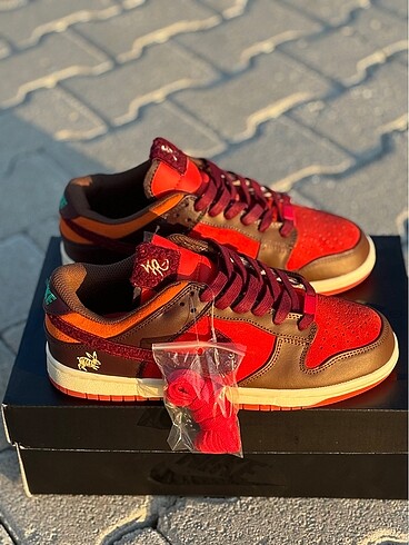 NIKE DUNK LOW YEAR OF THE RABBIT RED BROWN