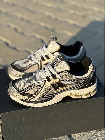 38 Beden NEW BALANCE 1906R