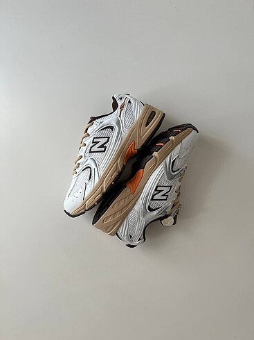 New Balance 530 Cream Beige