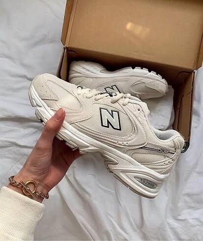 New Balance 530 ?Cream Beige