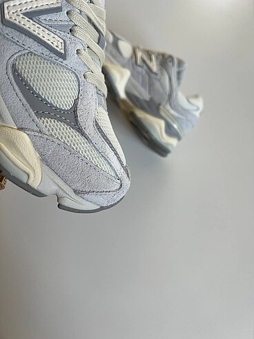 37 Beden New Balance 9060 ?Quartz Grey
