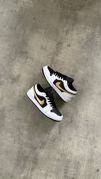 43 Beden Air Jordan 1 Low ?Gold Swoosh?