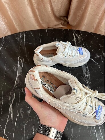 37 Beden ten rengi Renk Skechers D Lites Beige Gold