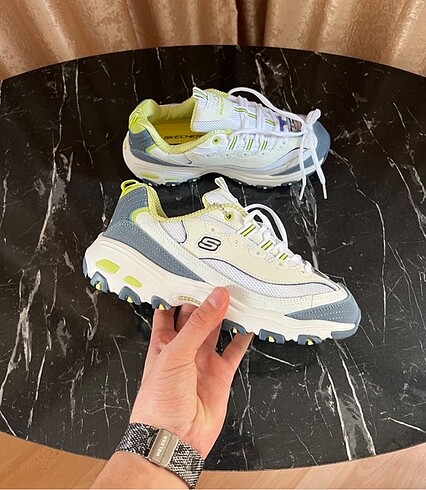 Skechers DLites