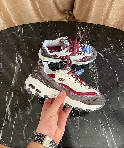 Skechers DLites