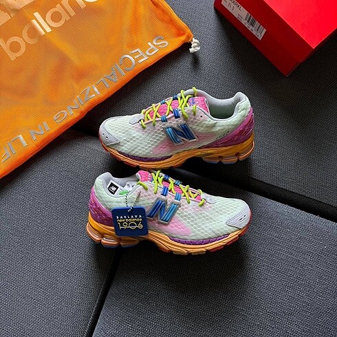 New Balance New Balance 1906 R