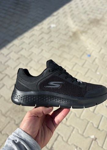 Skechers 40