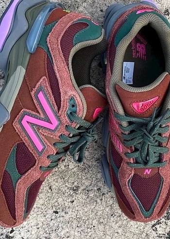 New Balance 9060 Oak Burgundy - Görsel 4