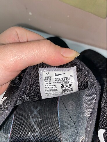 39 Beden siyah Renk Nike ayakkabı